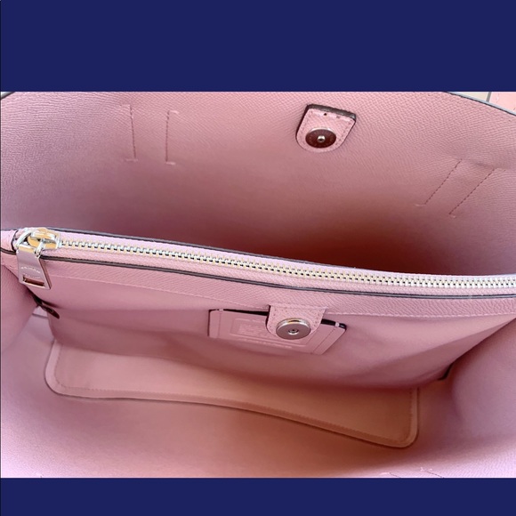 NWT Coach Tote - Picture 2 of 3